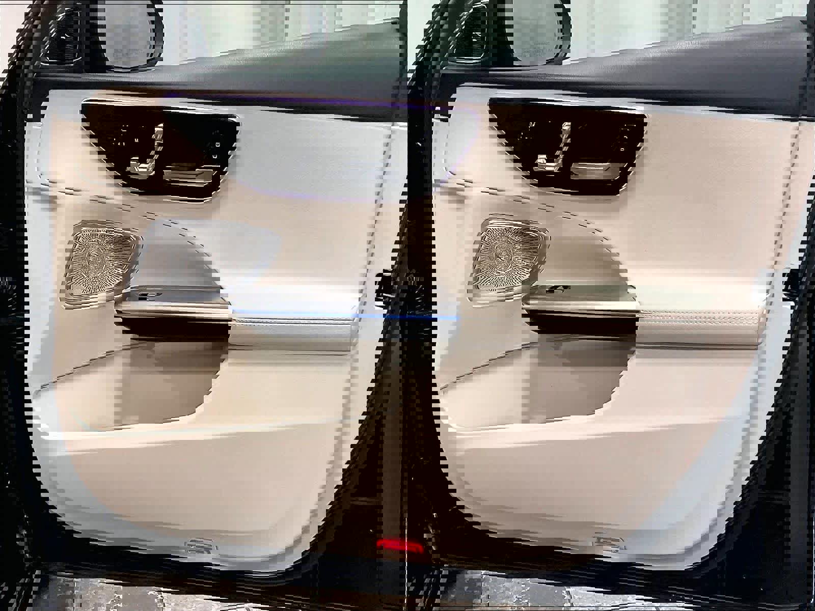 Used 2022 Mercedes-Benz C 300 4MATIC Sedan image 12