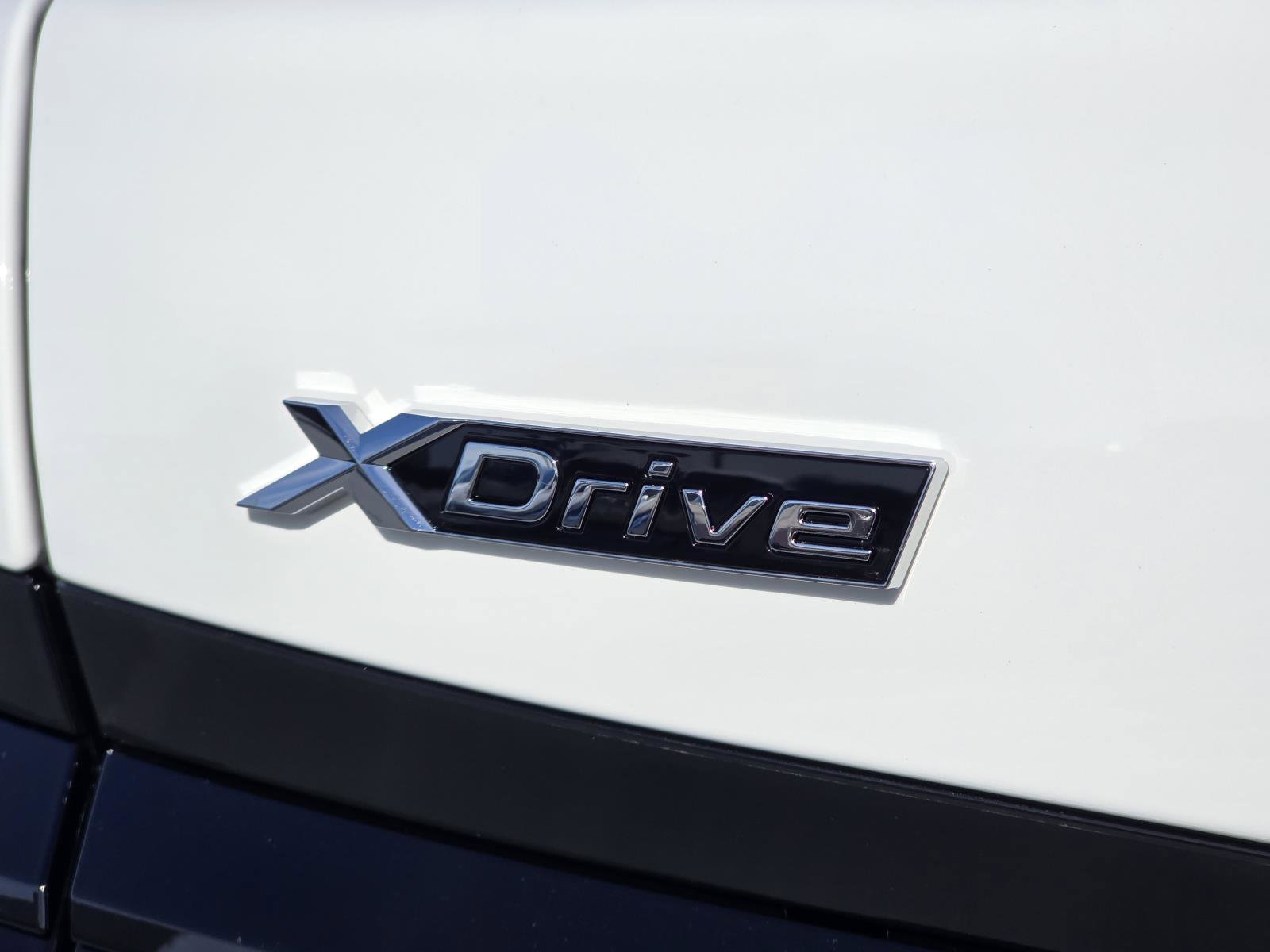 New 2026 BMW 750e xDrive image 6