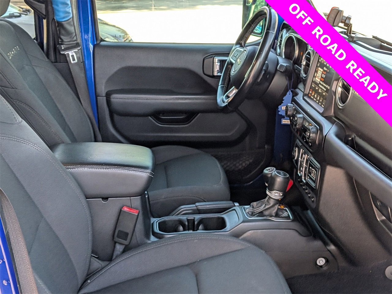 Used 2020 Jeep Wrangler Unlimited Sahara w/ Uconnect 4C Nav & Sound Group image 24