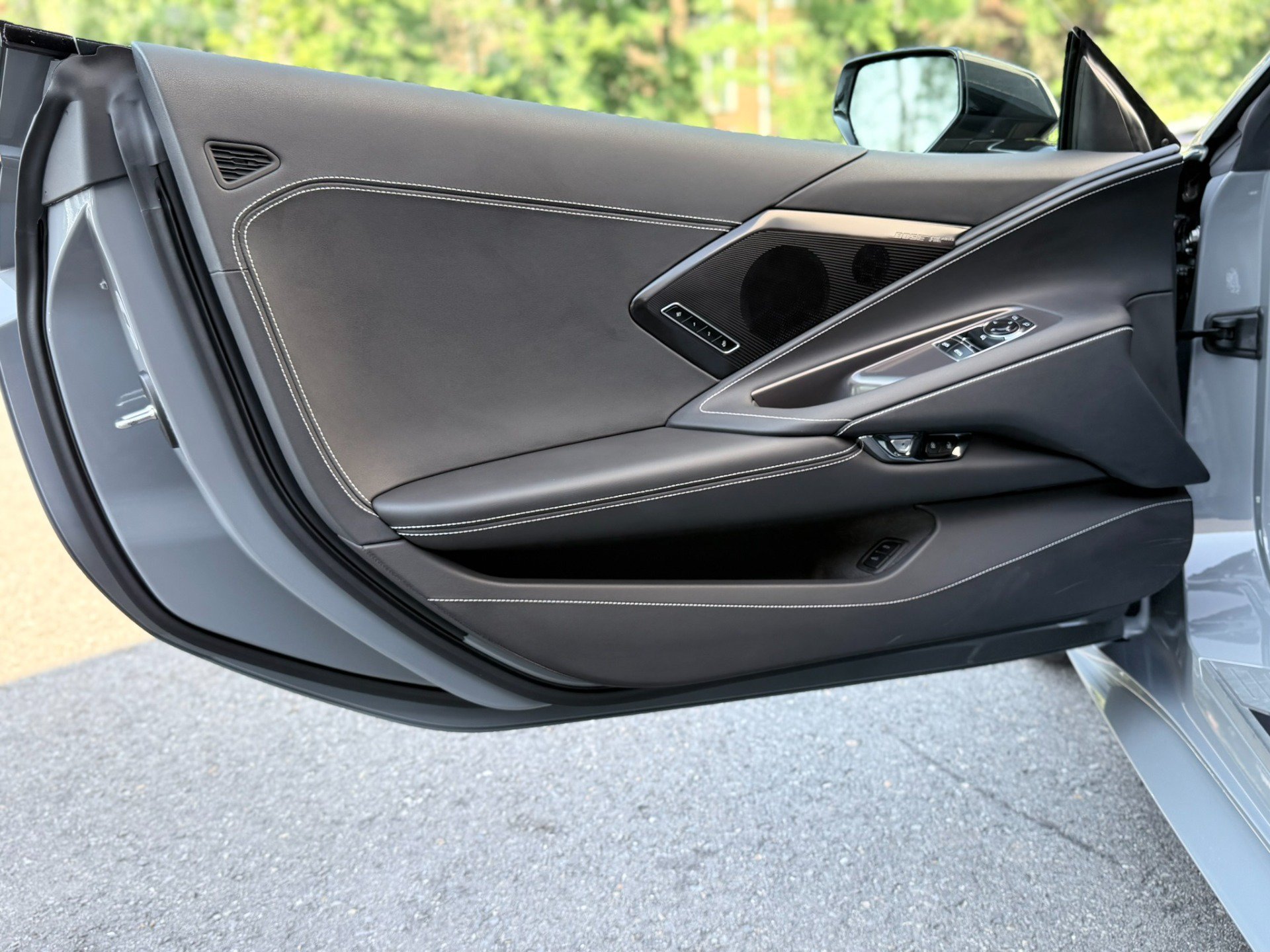 Used 2024 Chevrolet Corvette Stingray Preferred Cpe w/ Z51 Performance Package RWD image 7