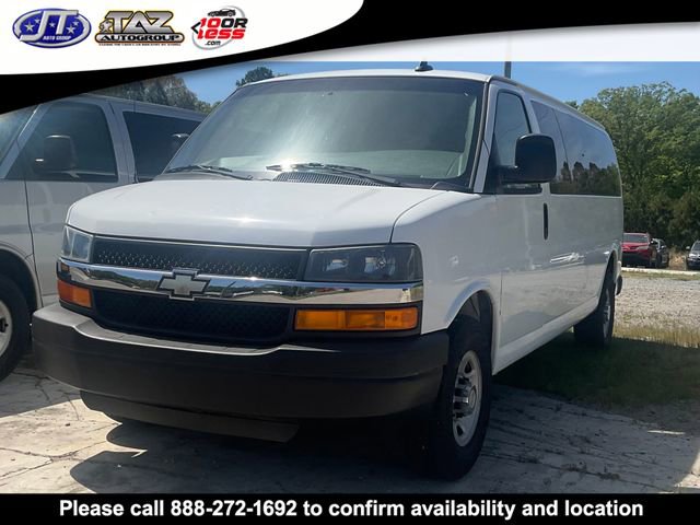 Used 2016 Chevrolet Express 3500 LT w/ LT Preferred Equipment Group RWD image 3