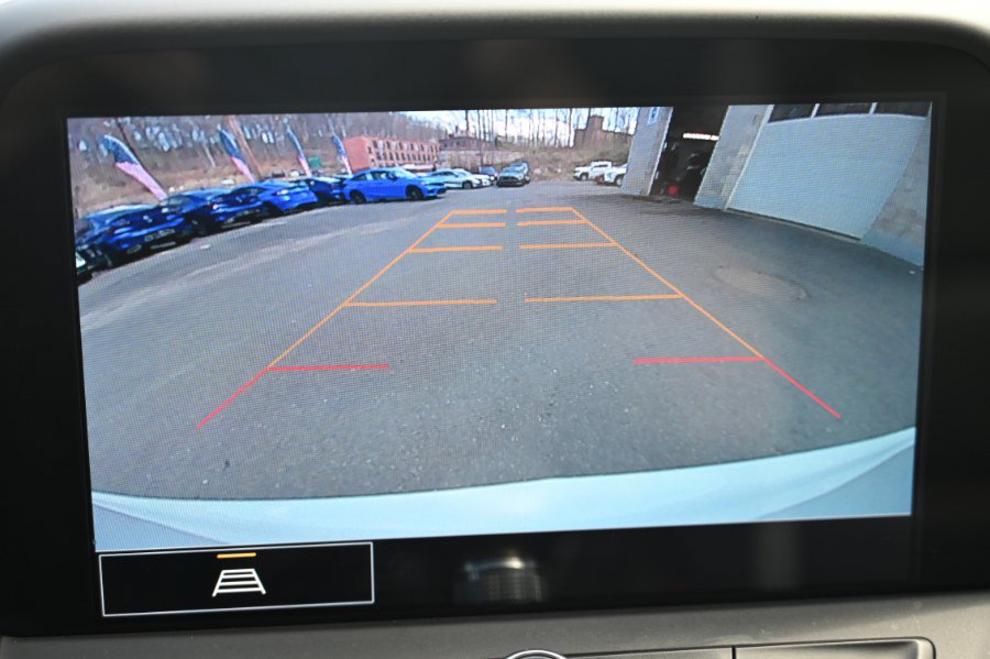 Used 2022 Chevrolet Camaro LT w/ Technology Package RWD image 21
