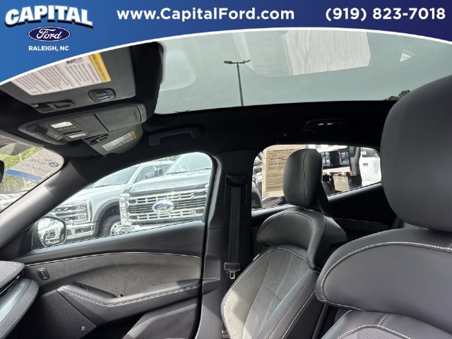 Used 2025 Ford Mustang Mach-E GT AWD/4WD image 22