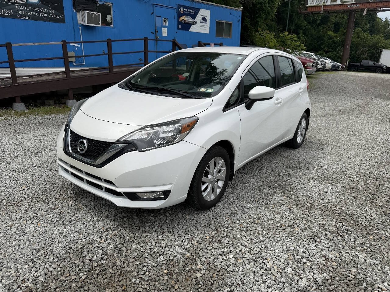 Used 2017 Nissan Versa Note SV w/ SV Appearance Package FWD image 4