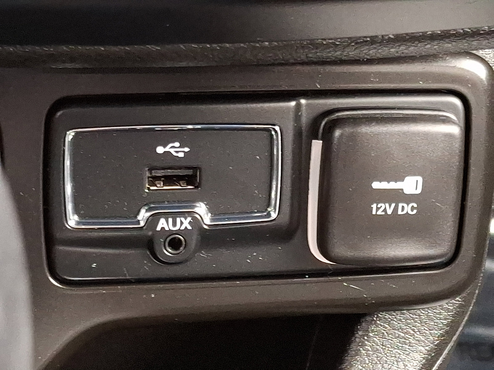 Used 2022 Jeep Renegade Limited image 24