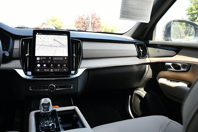 Certified 2026 Volvo XC90 B6 Plus AWD/4WD image 20