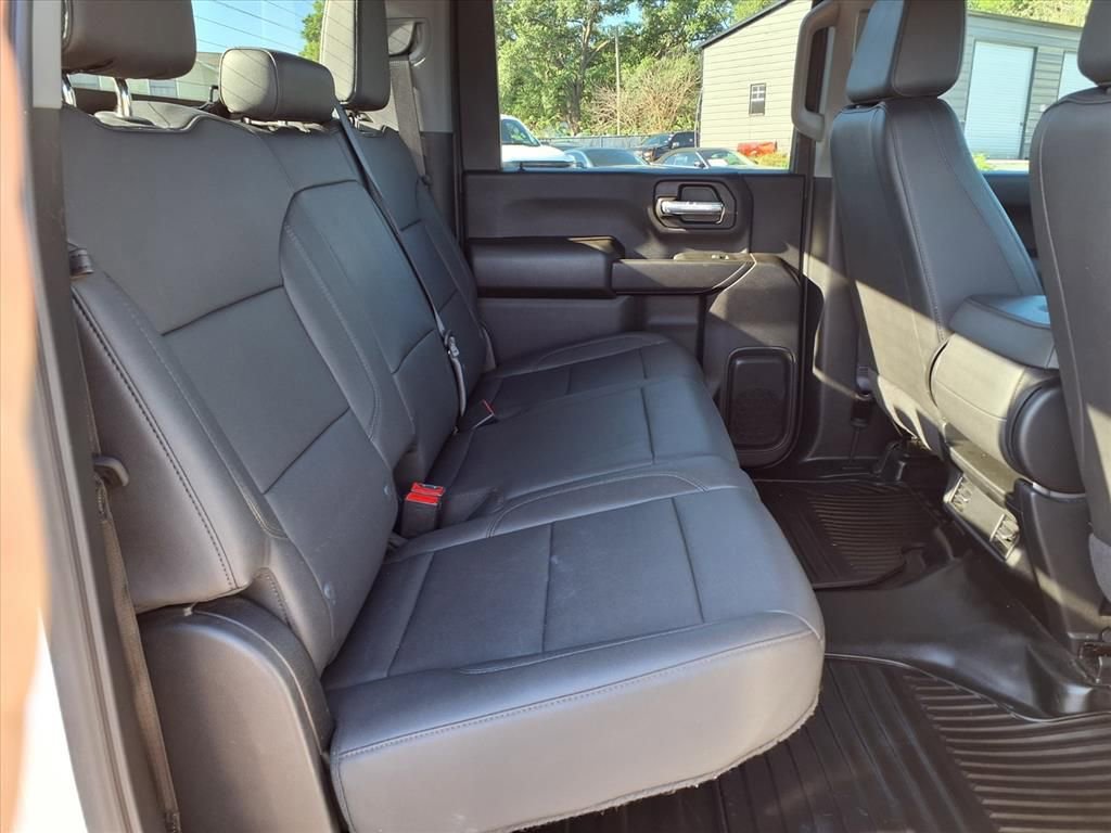 Used 2025 Chevrolet Silverado 3500 W/T image 16