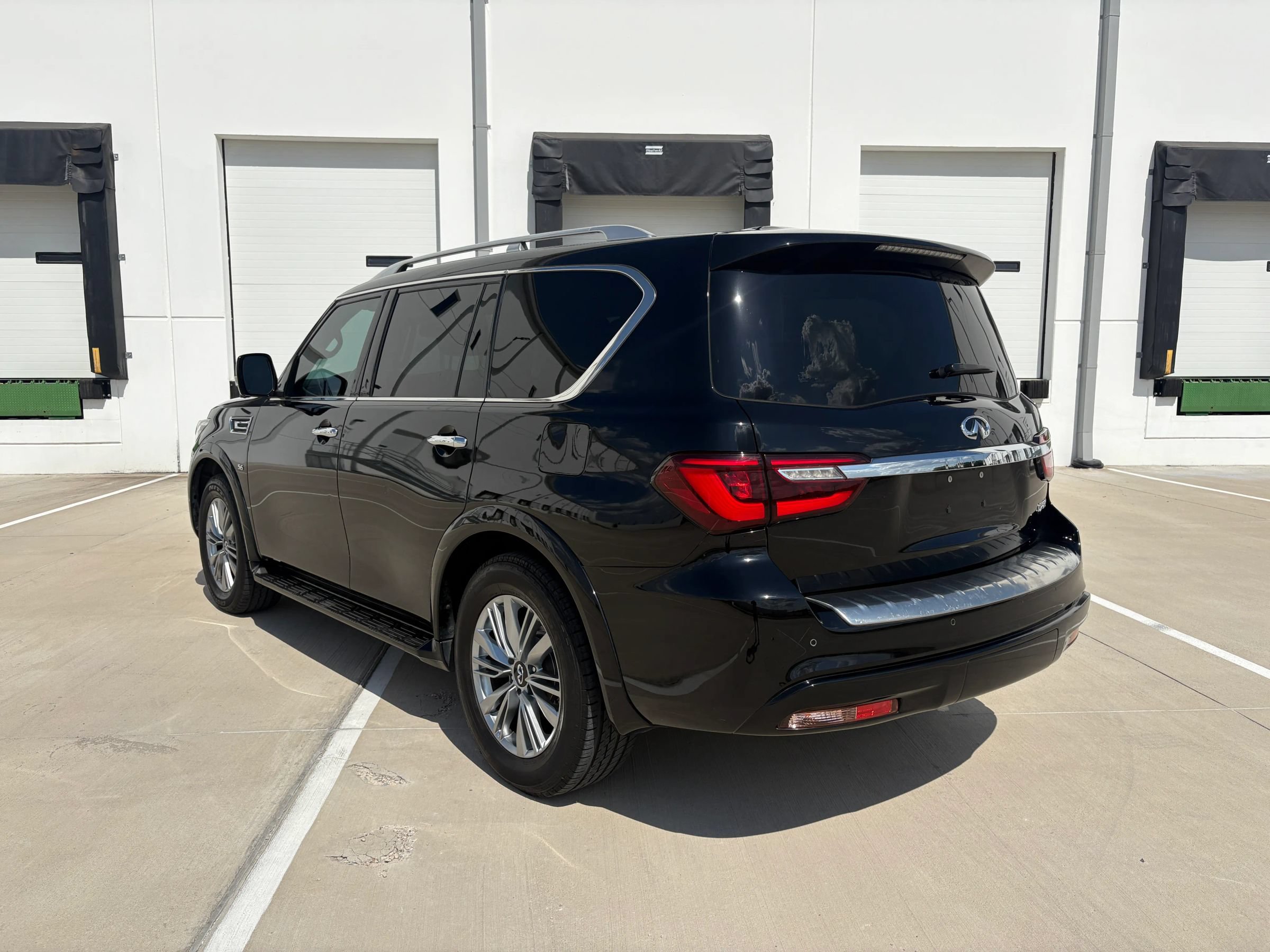 Used 2019 INFINITI QX80 Luxe AWD/4WD image 5