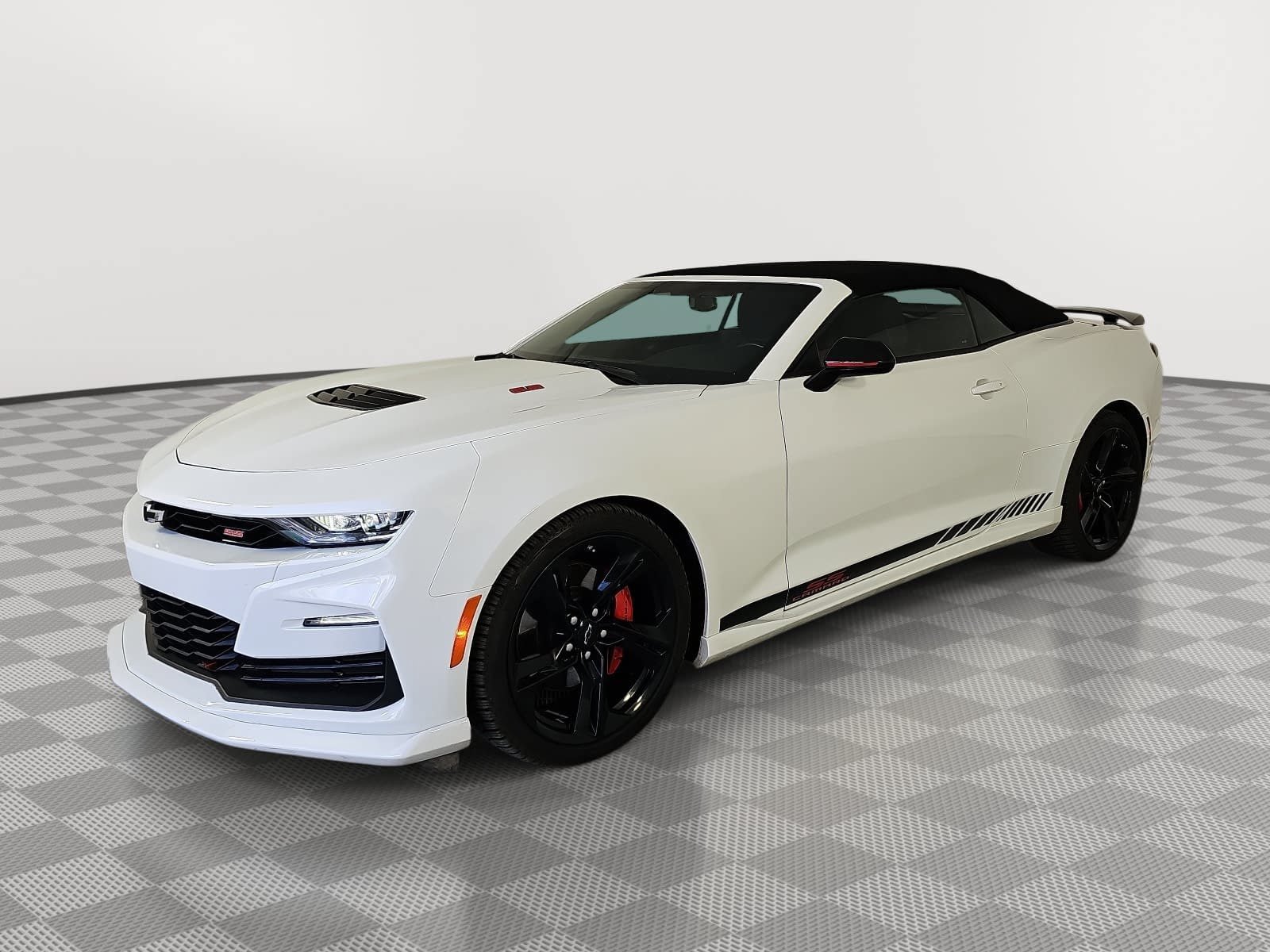 Used 2022 Chevrolet Camaro SS w/ LPO, Ground Effects Package RWD image 4