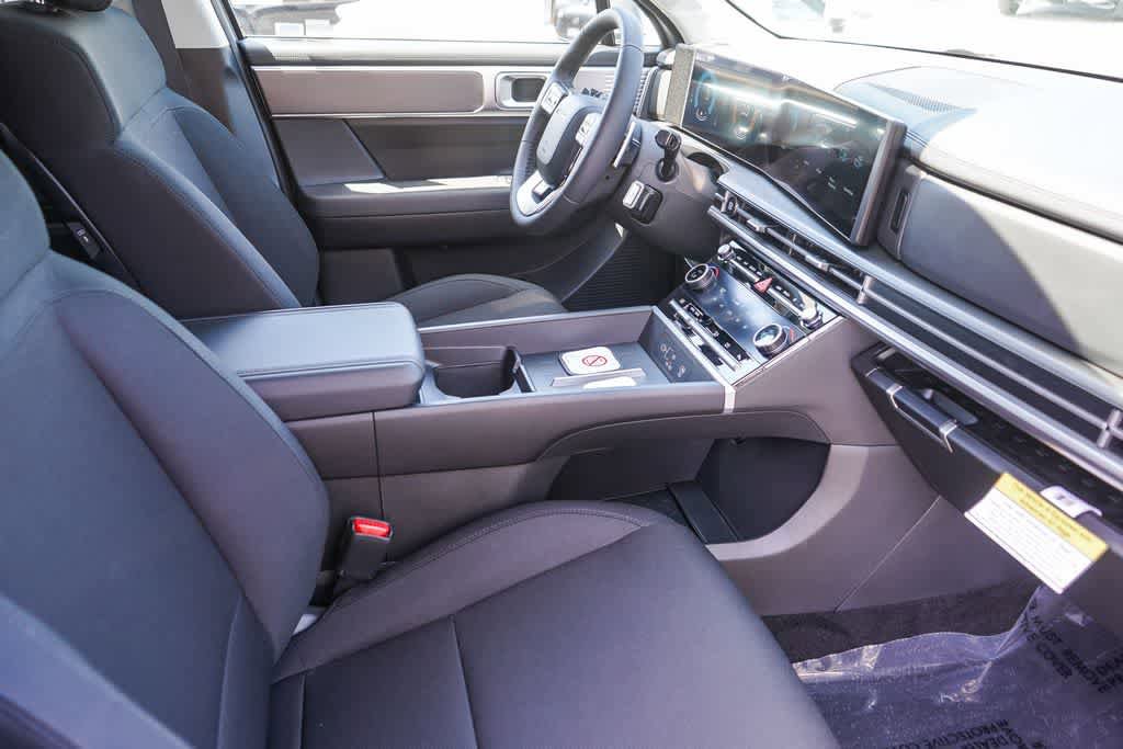 New 2026 Hyundai Santa Fe SE FWD image 16