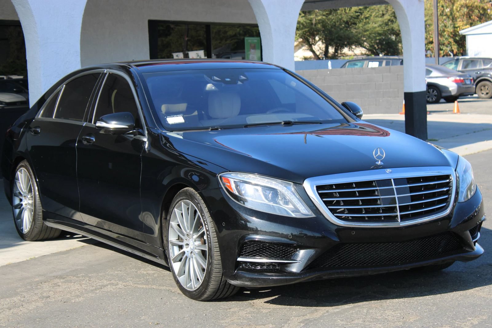 Used 2015 Mercedes-Benz S 550 Sedan image 3