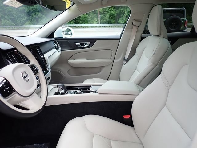Used 2024 Volvo V60 B5 Cross Country Plus w/ Protection Package Premier AWD/4WD image 15