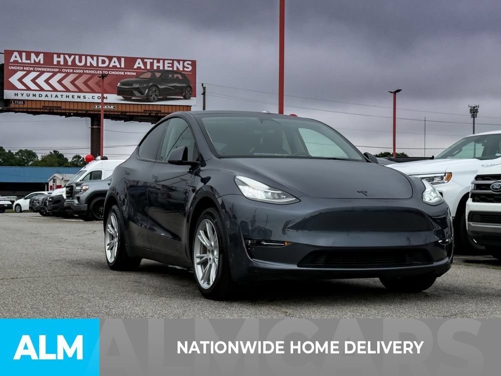 Used 2023 Tesla Model Y AWD image 4
