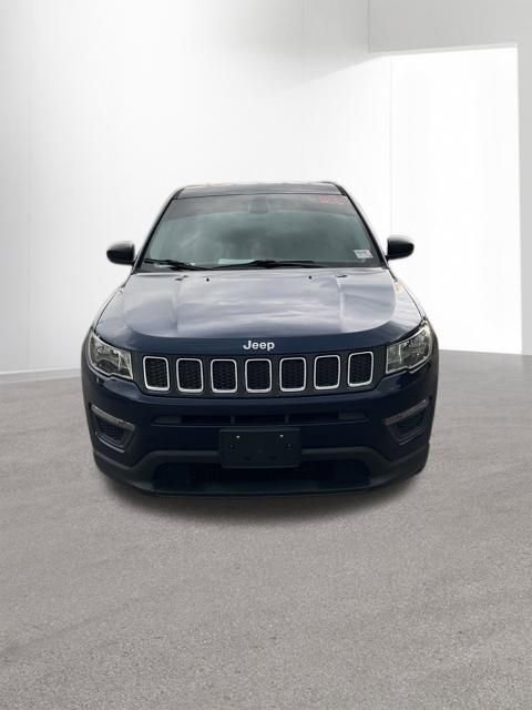 Used 2018 Jeep Compass Sport image 2
