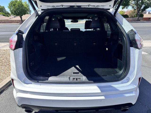 Used 2020 Ford Edge ST-Line FWD image 14