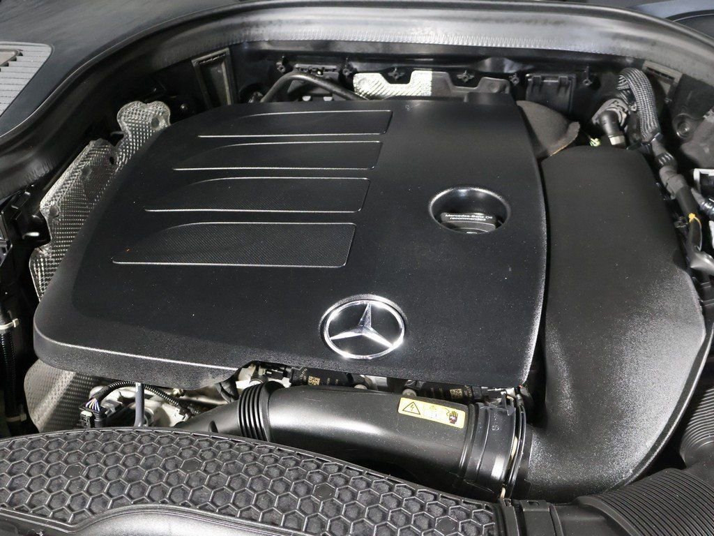 Used 2021 Mercedes-Benz GLC 300 4MATIC w/ Multimedia Package image 20