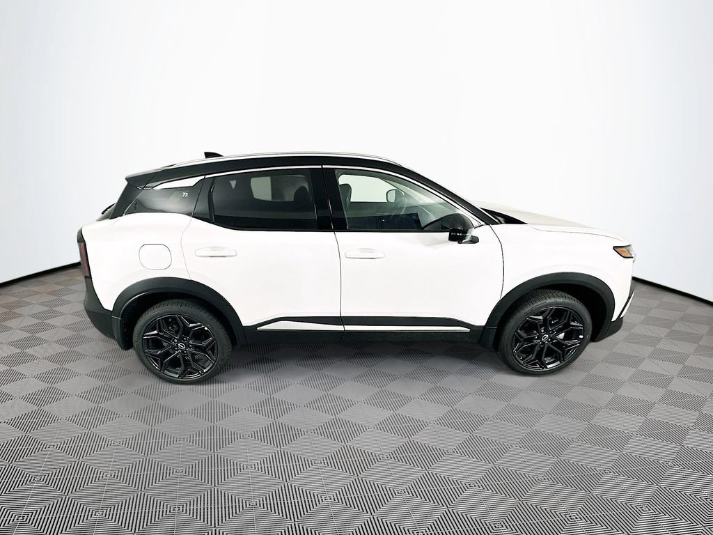 New 2026 Nissan Kicks SR w/ SR Premium Package FWD image 11