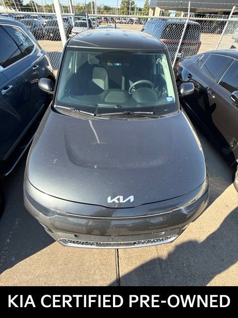 Certified 2022 Kia Soul LX FWD image 12