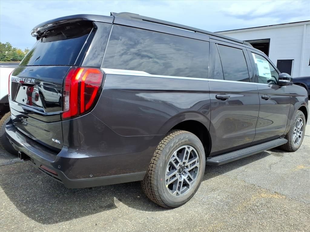 New 2025 Ford Expedition Max Active image 4