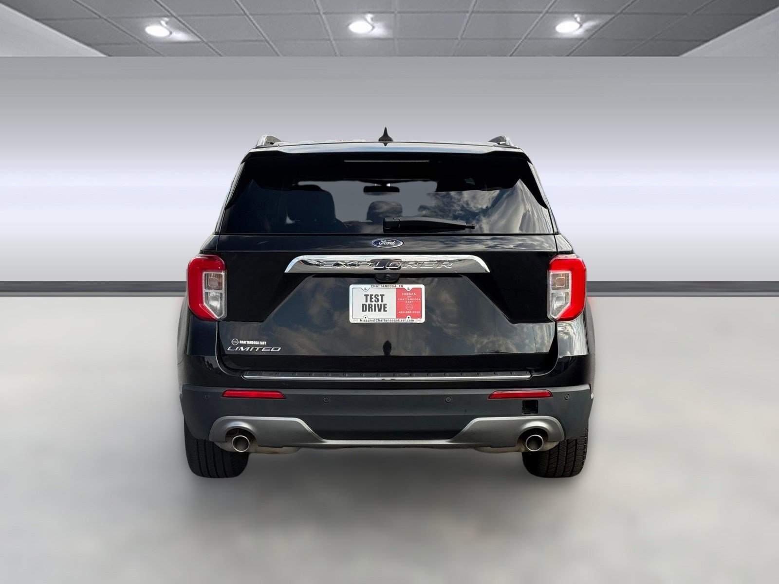 Used 2023 Ford Explorer Limited image 9