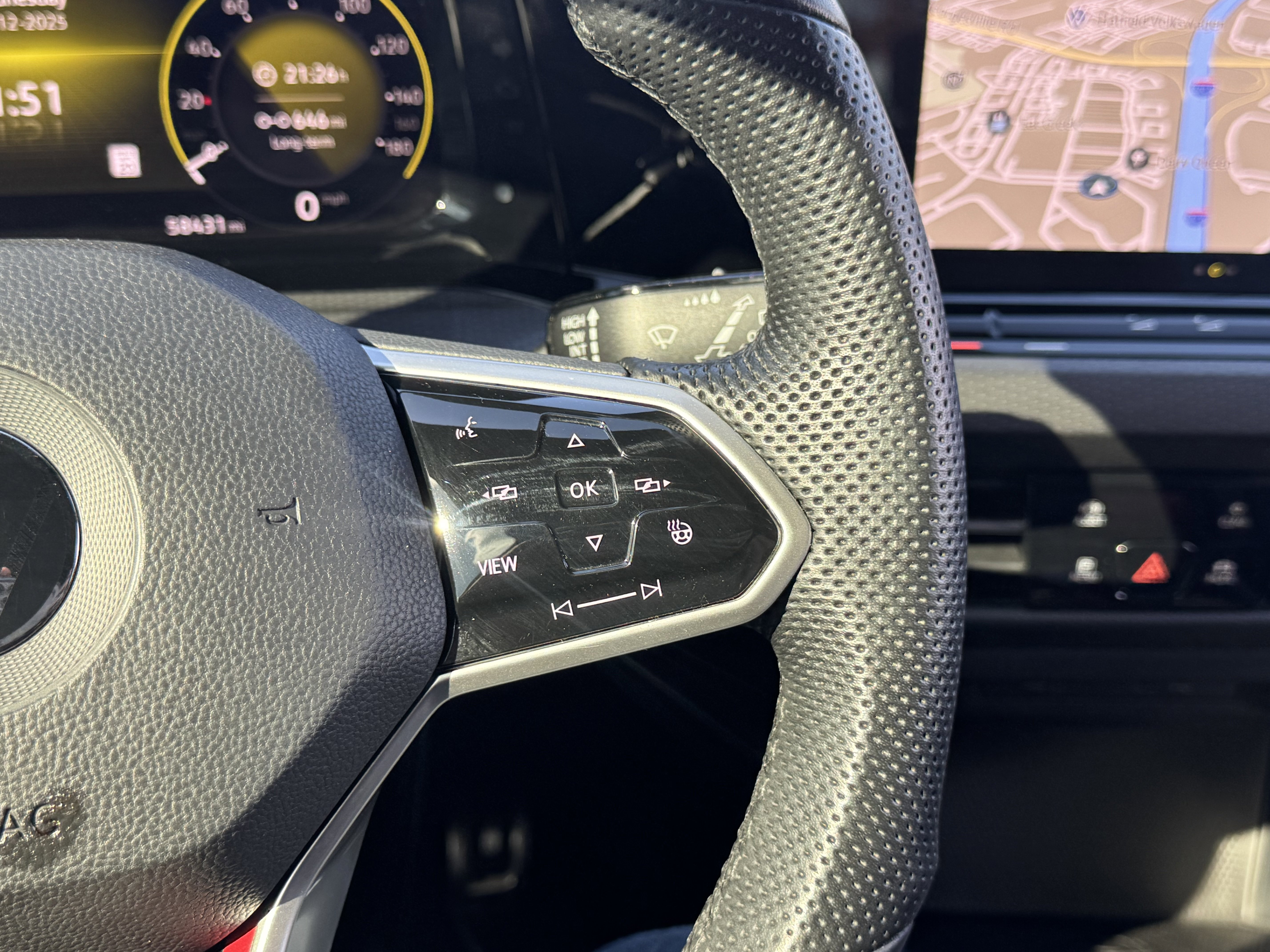 Used 2022 Volkswagen GTI Autobahn image 23