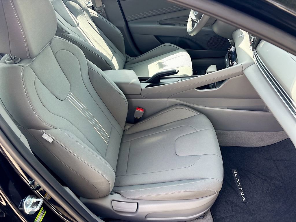 Certified 2026 Hyundai Elantra Sport image 26
