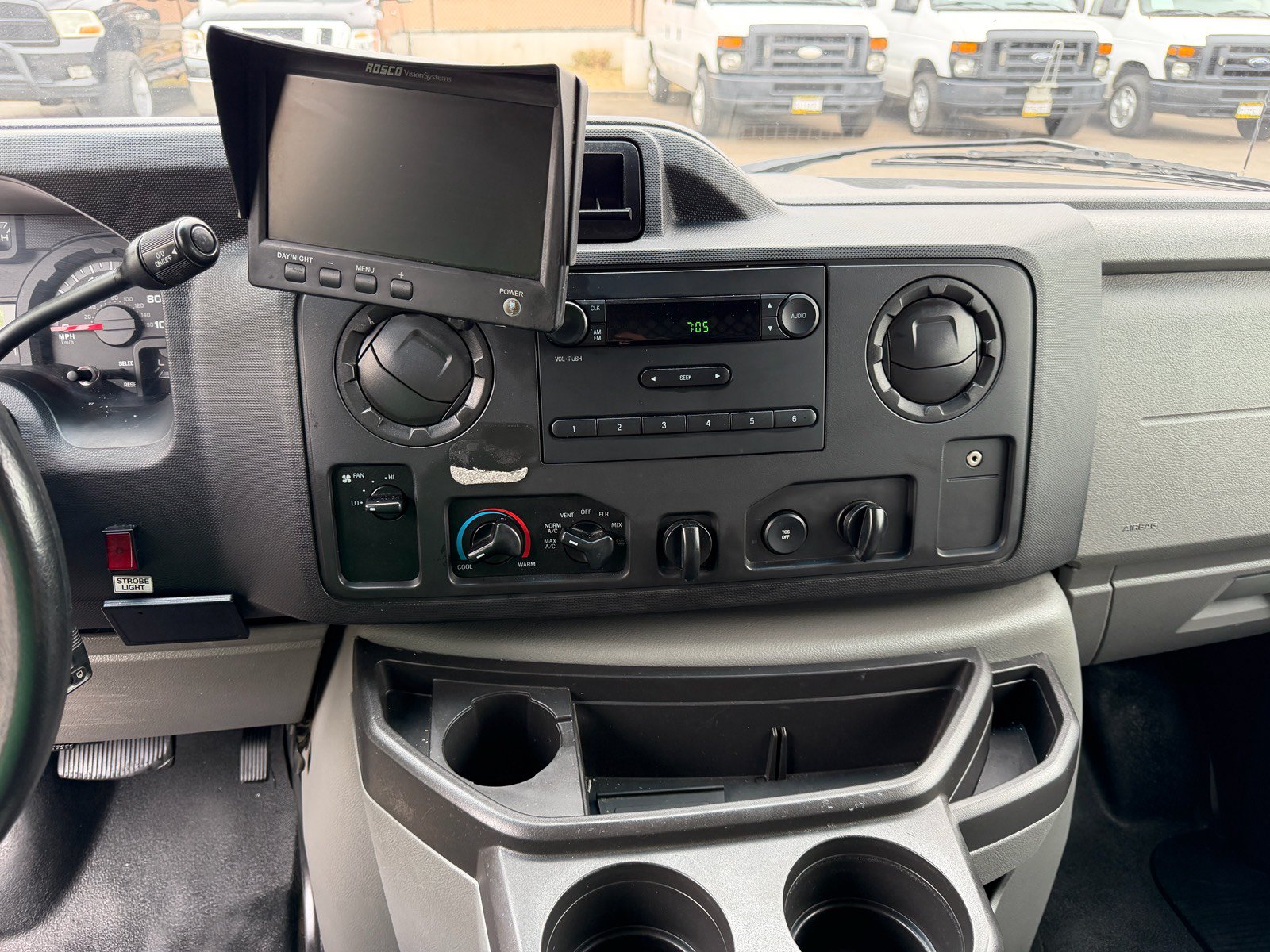 Used 2014 Ford E-150 and Econoline 150 w/ Power Group RWD image 21