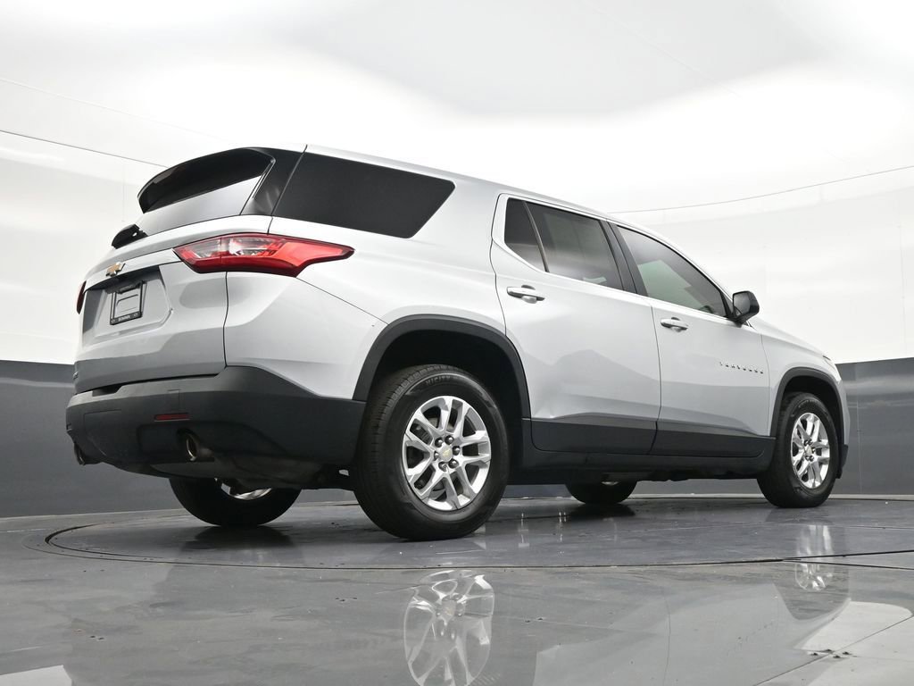 Used 2021 Chevrolet Traverse LS FWD image 28