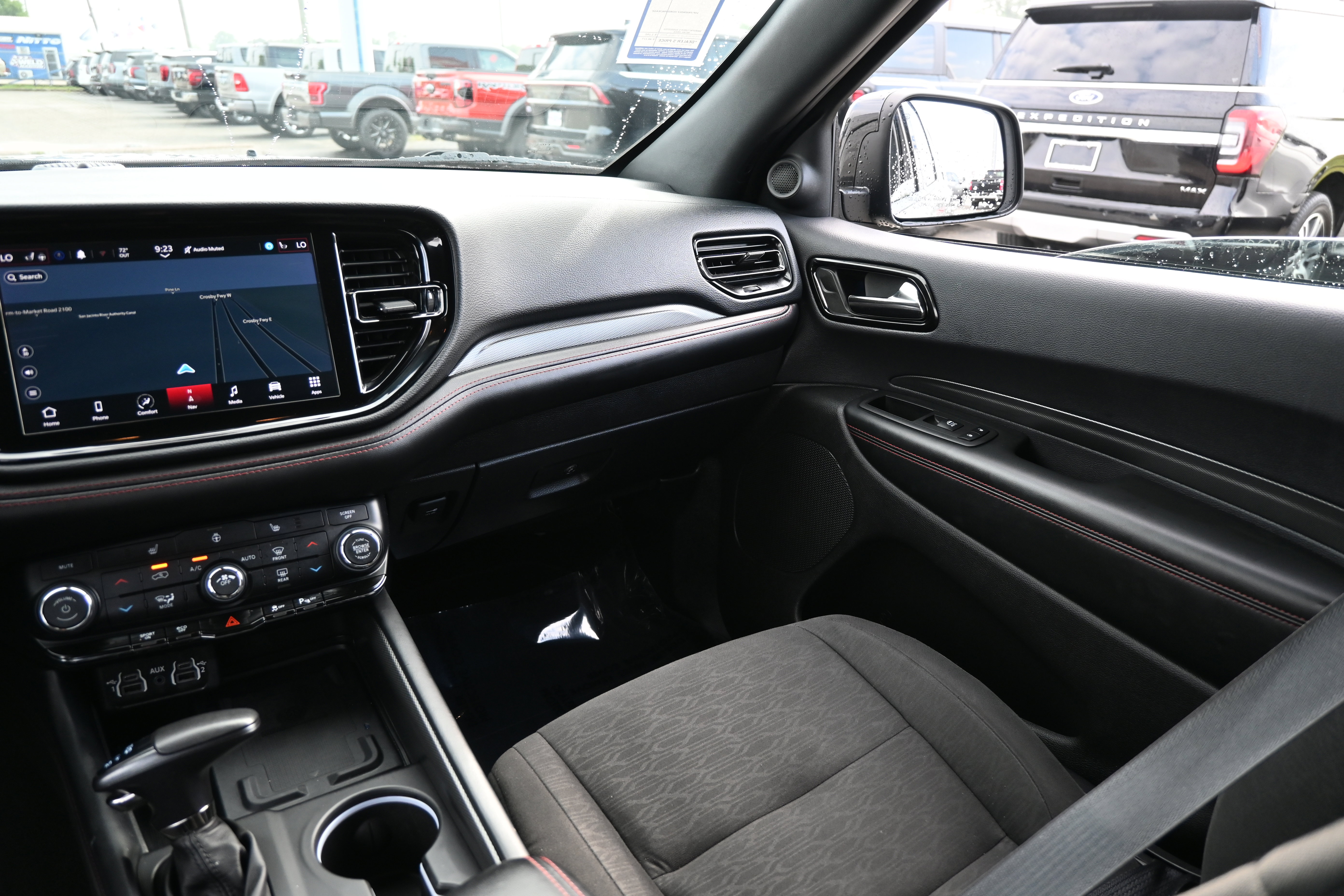 Used 2023 Dodge Durango R/T RWD image 30