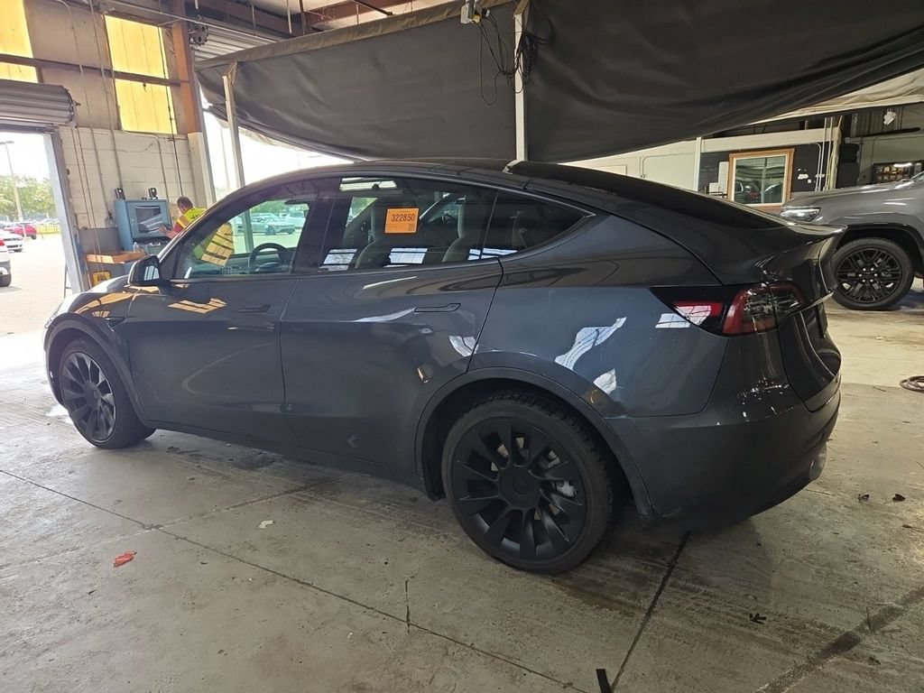 Used 2023 Tesla Model Y Long Range AWD/4WD image 4