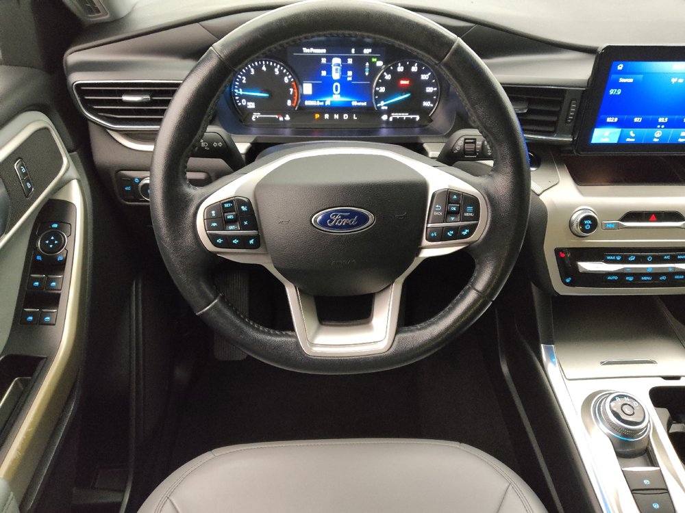 Used 2021 Ford Explorer XLT w/ Equipment Group 202A RWD image 22