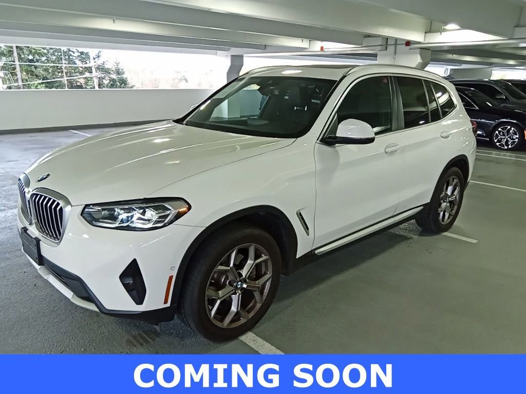 Used 2023 BMW X3 xDrive30i w/ Premium Package image 2