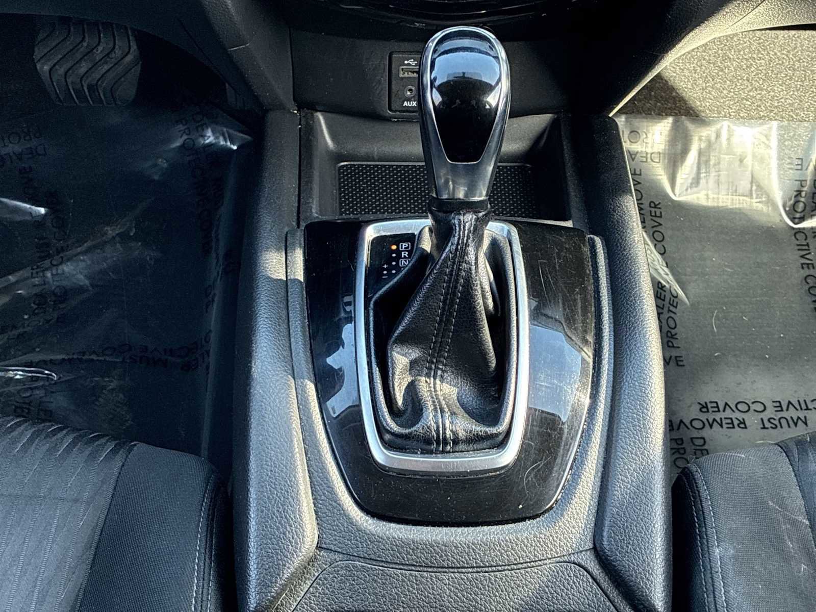 Used 2017 Nissan Rogue SV AWD/4WD image 20