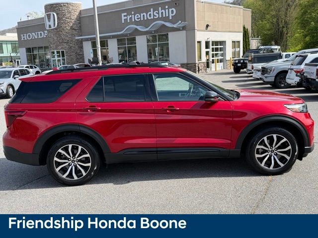 Used 2020 Ford Explorer ST w/ Premium Technology Package AWD/4WD image 4