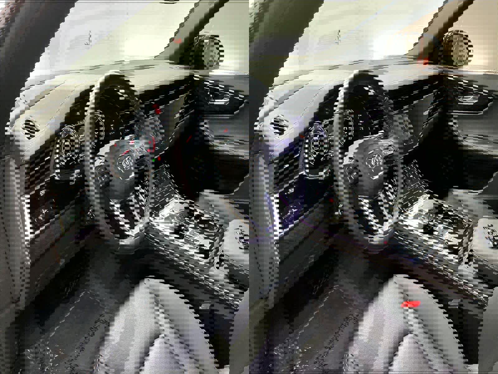 Used 2023 Audi Q8 Prestige w/ Prestige Package image 16