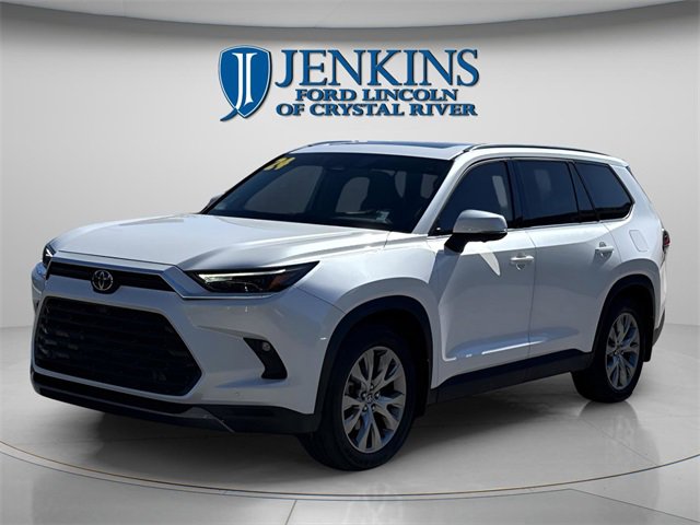 Used 2024 Toyota Grand Highlander Limited image 6