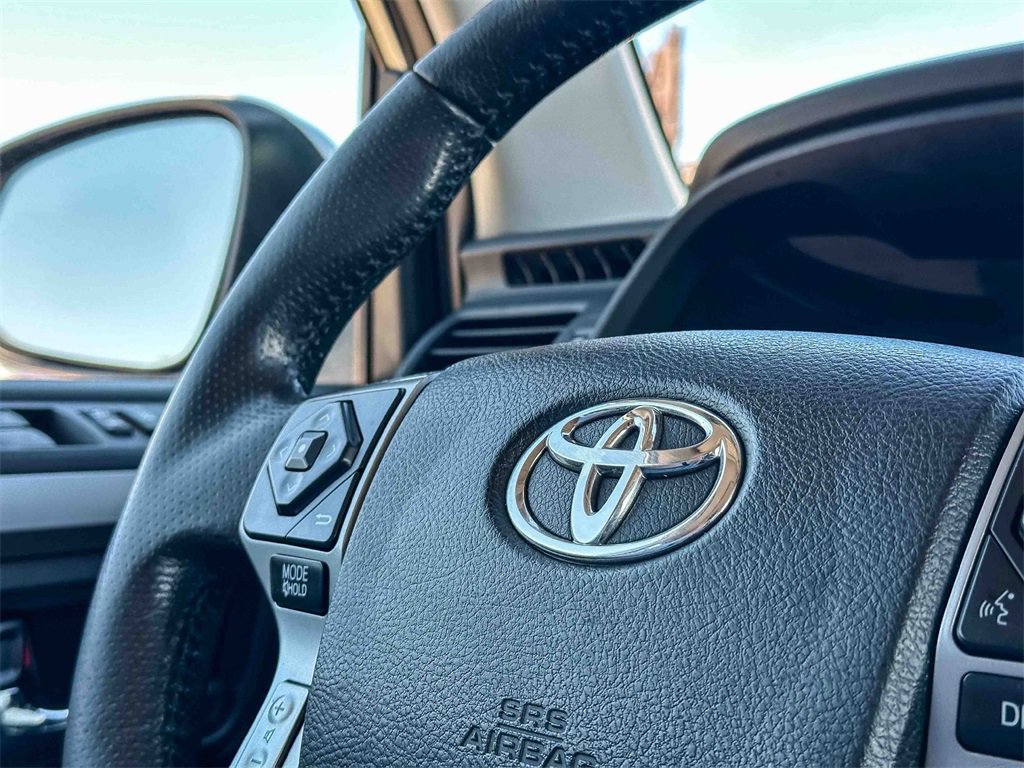 Used 2018 Toyota 4Runner SR5 Premium image 29