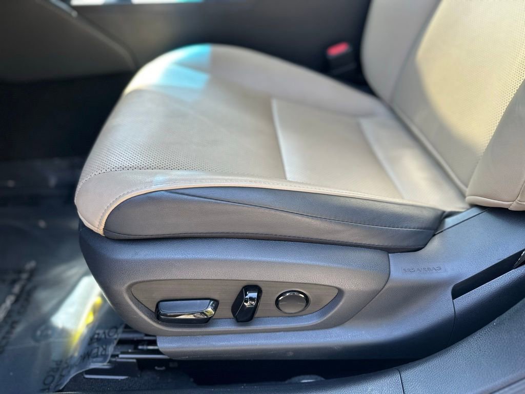 Used 2019 Lexus ES 350 w/ Premium Package FWD image 29