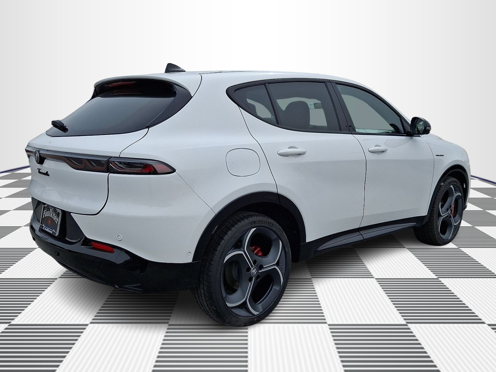 New 2026 Alfa Romeo Tonale w/ Quick Order Package 23H Volce AWD/4WD image 8