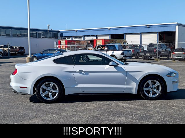 Used 2020 Ford Mustang Coupe RWD image 9