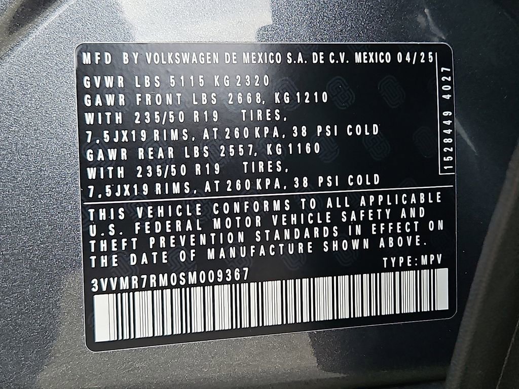 Certified 2025 Volkswagen Tiguan SE w/ Panoramic Sunroof Package image 26