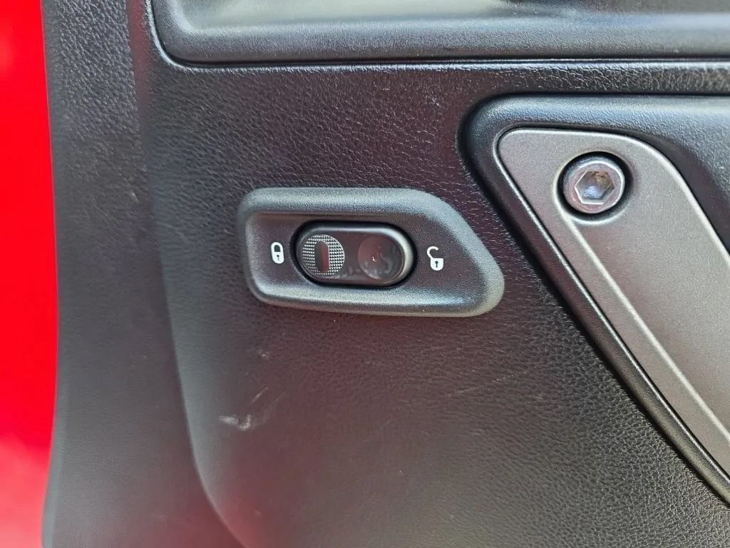 Used 2016 Jeep Wrangler Unlimited Sport AWD/4WD image 21