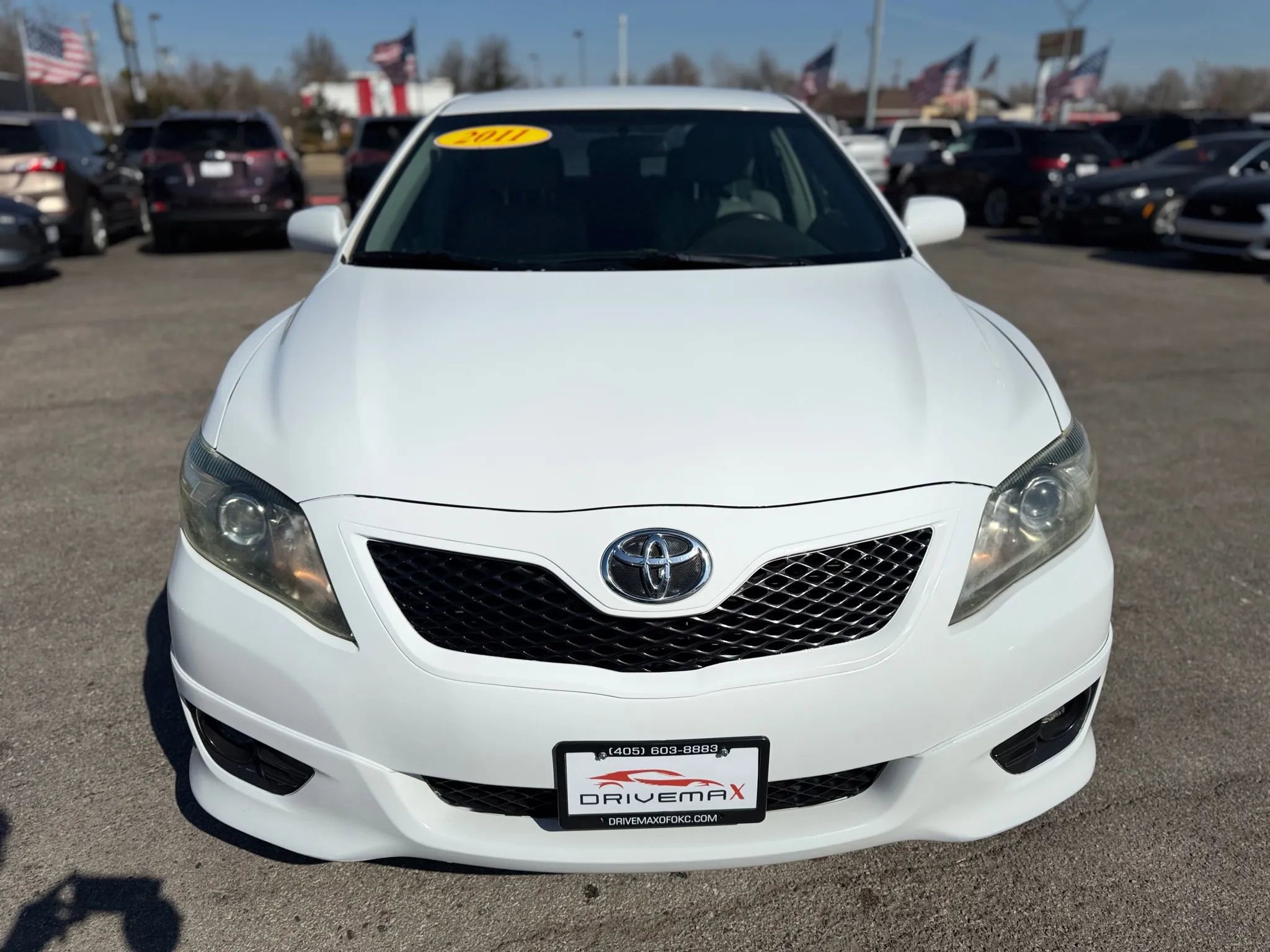 Used 2011 Toyota Camry SE w/ Fleet Convenience Pkg FWD image 8