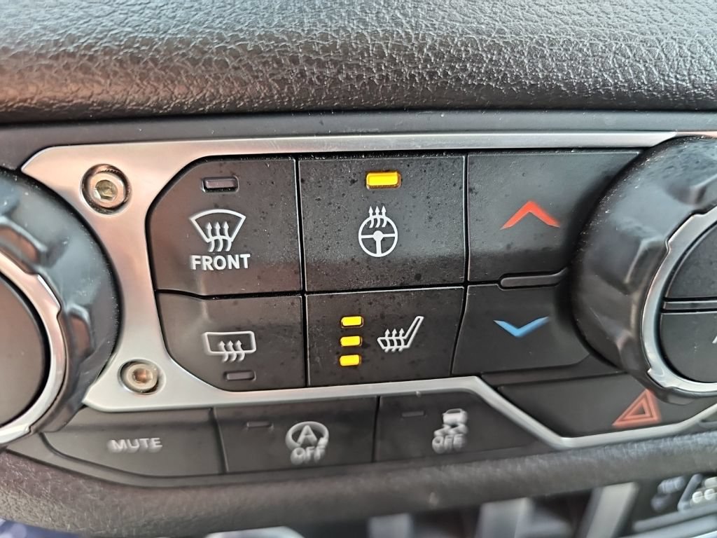 Certified 2025 Jeep Wrangler Sport AWD/4WD image 26