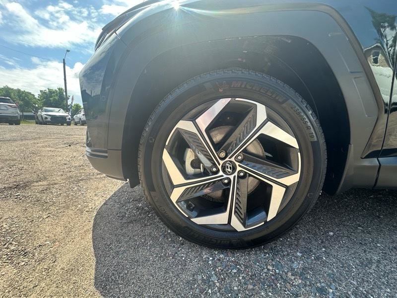 Used 2022 Hyundai Tucson Limited w/ Winter Package AWD/4WD image 25