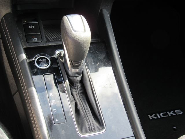 Certified 2024 Nissan Kicks SR FWD image 22