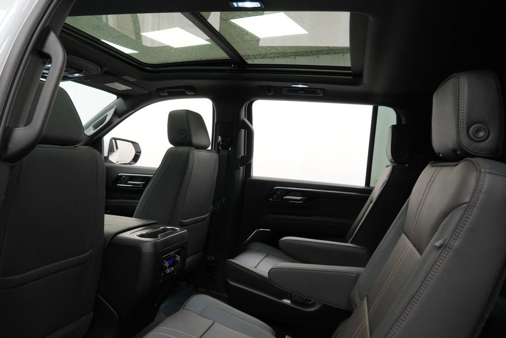 New 2026 Chevrolet Suburban High Country AWD/4WD image 13
