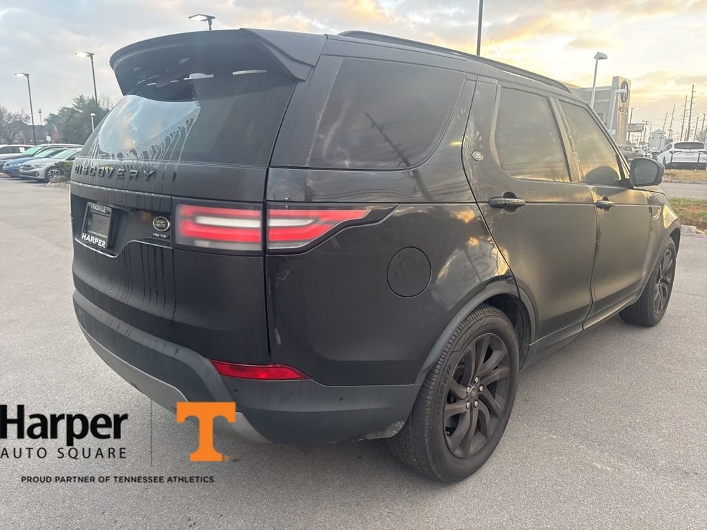 Used 2017 Land Rover Discovery HSE Luxury image 5