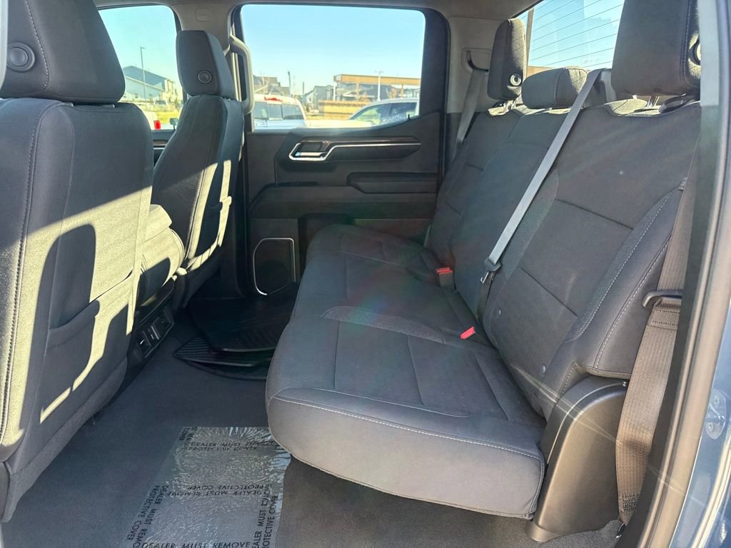 Used 2024 Chevrolet Silverado 1500 LT image 24