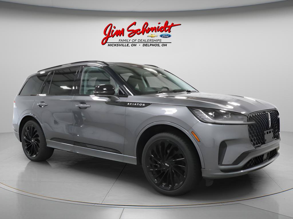 Used 2025 Lincoln Aviator Reserve w/ Jet Appearance Package AWD/4WD image 2